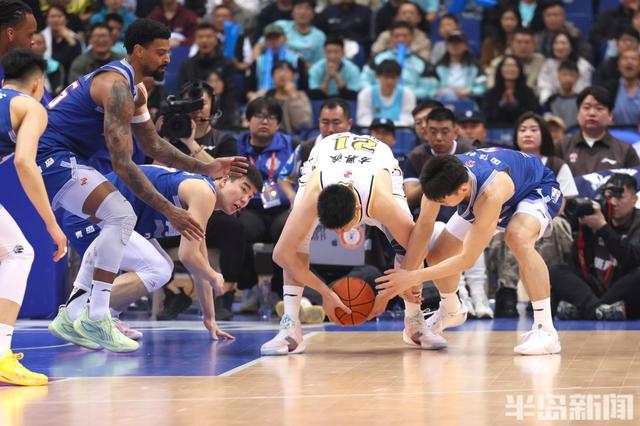 青岛男篮惜败上海队，无缘晋级的简单介绍